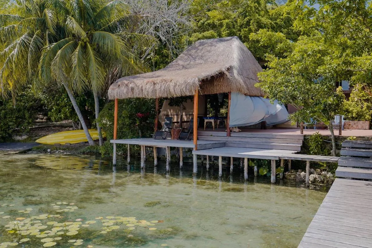 ** Inn Lagoon Front Suite: Bikes And Kayaks! Bacalar Mexico